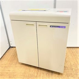 【限定1台】オフィスシュレッダーの入門編に！！デスクサイドにも設置しやすい省スペース設計