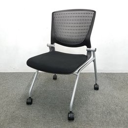 【再入荷】ネスティングチェア　オカムラ　okamura　グラータ　Ｇｒａｔａ　ブラック　収納　会議　ミーティング　研修