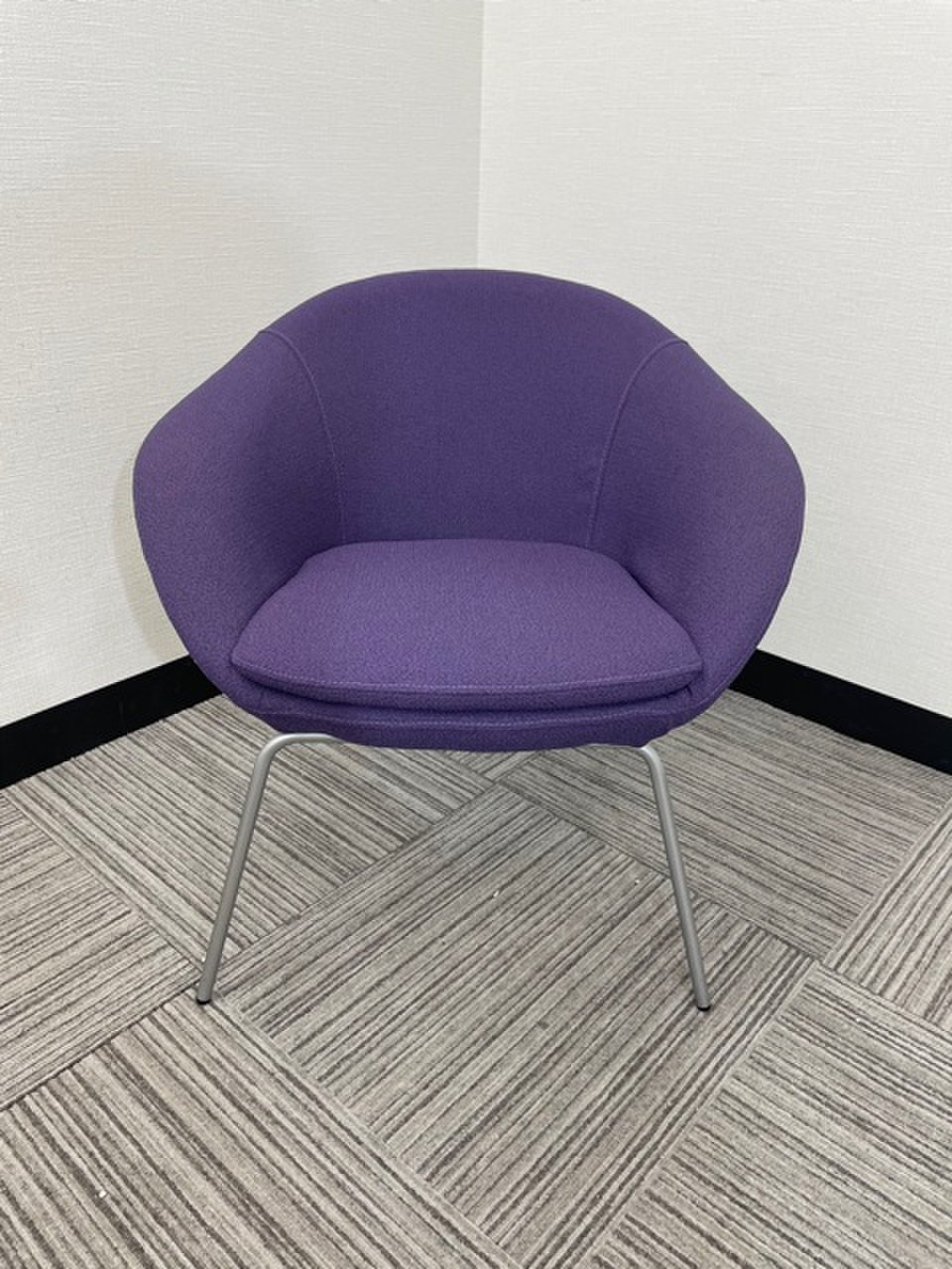 【ミーティングチェア】【パープル】【エントランス】【来客用】【面談】【打合せ】【お洒落】【デザインチェア】
                        その他シリーズ
                                    中古
            
