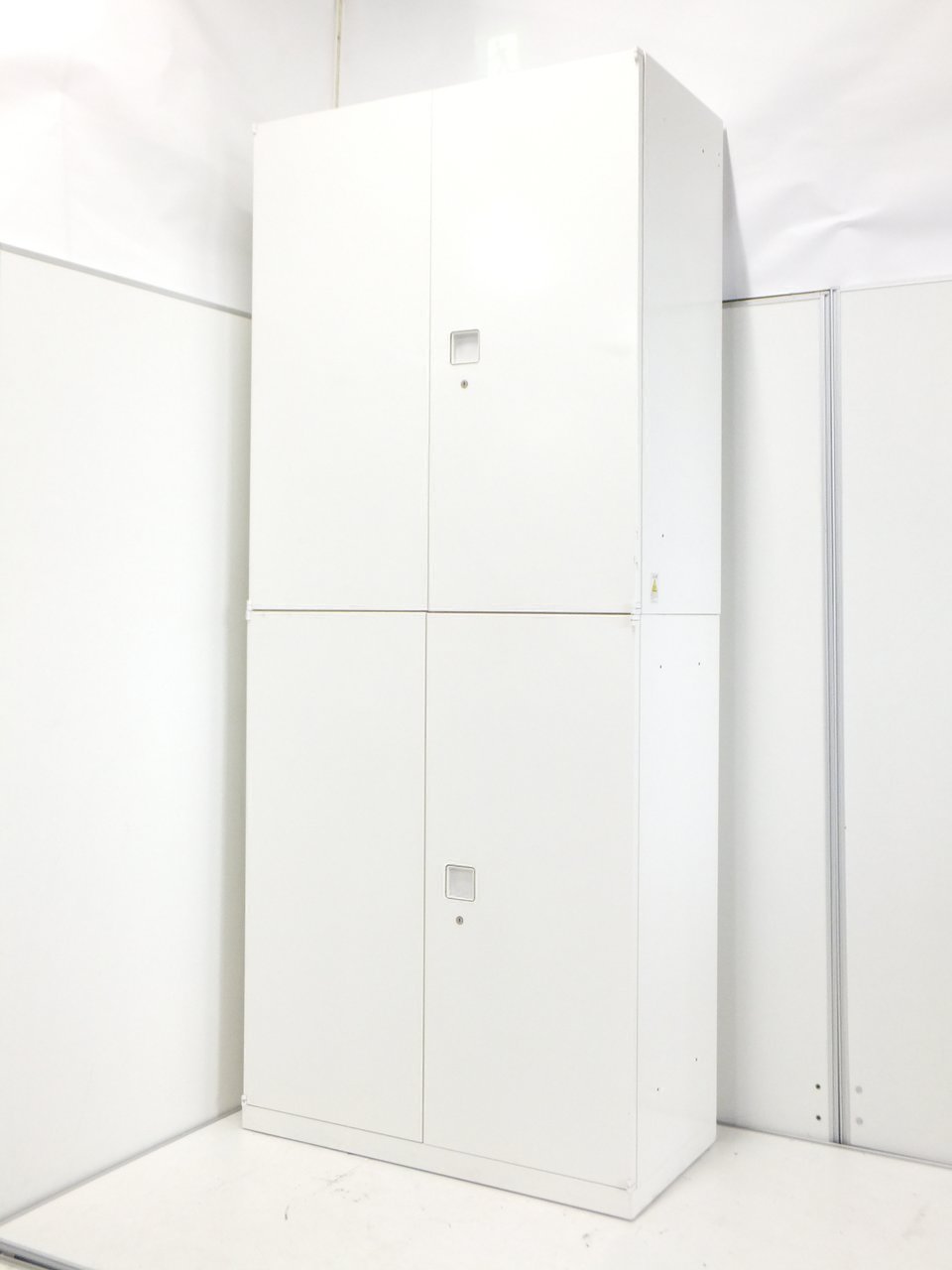 【定番＆人気のシリーズ】オカムラ製　レクトライン　書庫セット(両開き+両開き)【マルチアクセスハンドル】【大容量収納】
                        レクトライン
                                    中古
            