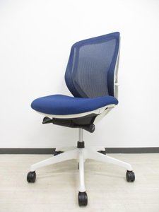 オカムラで一番売れている大人気商品！シルフィチェアの入荷！