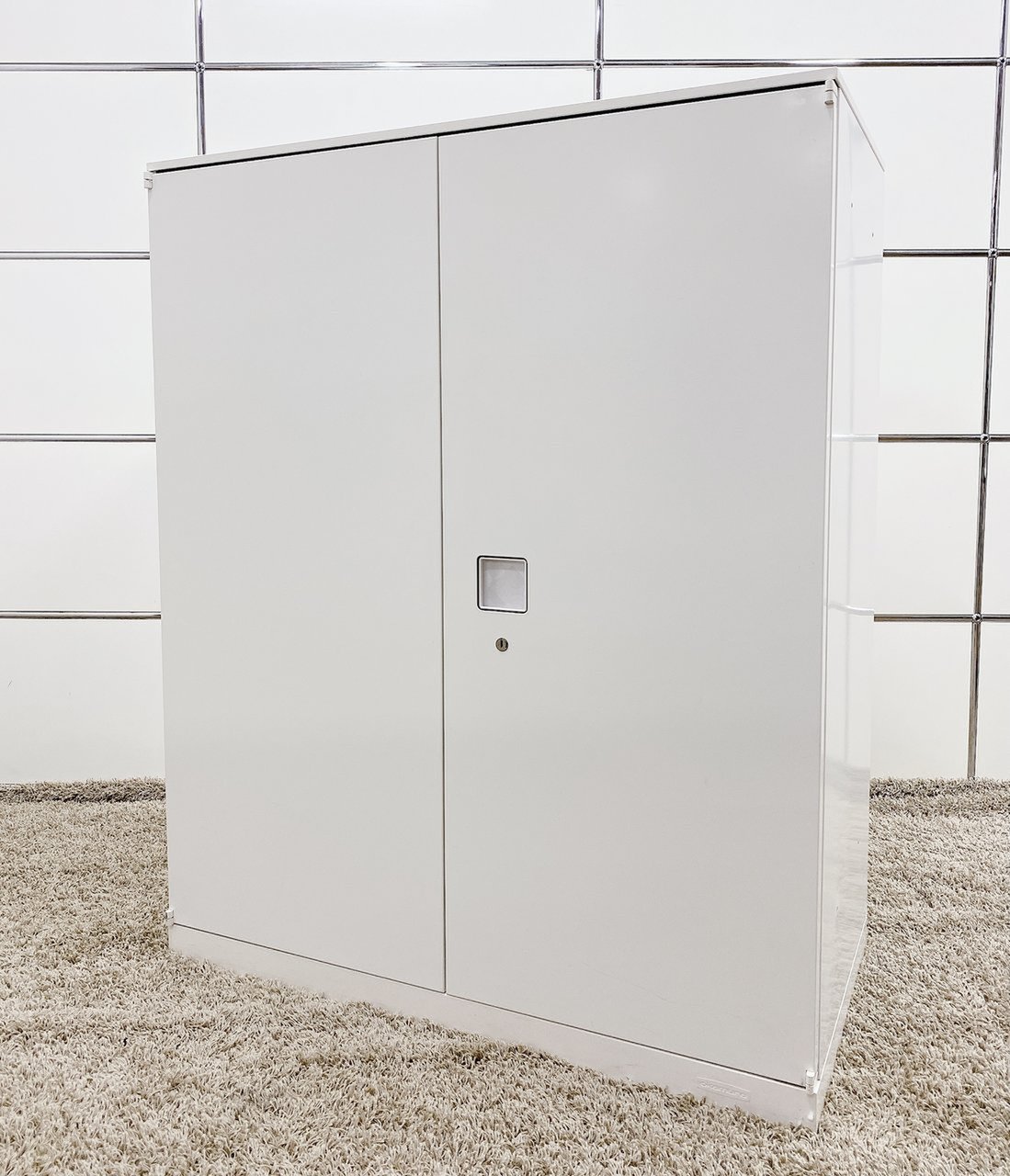 【定番収納シリーズ！】
オフィス必須品！
書類をしまうならこれ！
棚板2枚で3段収納可能！
                        レクトライン 
                                    中古
            