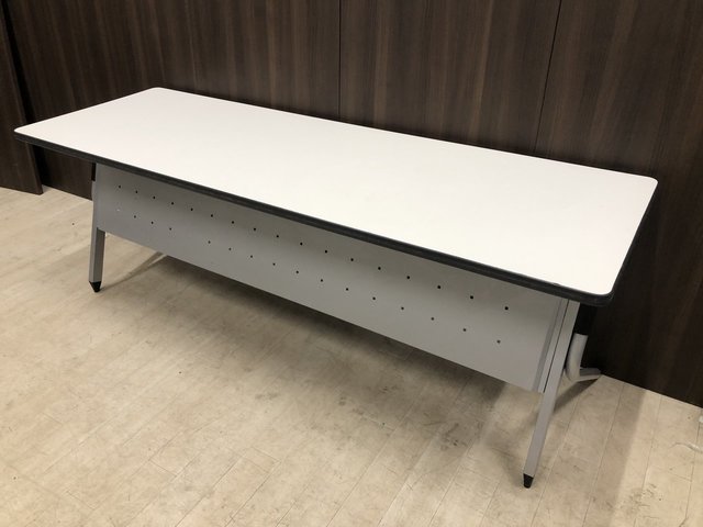 【中古】その他シリーズ  プラス（PLUS） スタックテーブル(長机/折りたたみ/会議用)