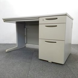 【9台入荷】日焼け有り！在庫入替品にてご提供！中古　デスク　片袖机　事務机　オフィスデスク　袖　オカムラ