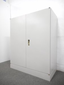 カウンターとして、少し高めの場所に設置したい方向けの書庫です！オカムラ製42型シリーズ