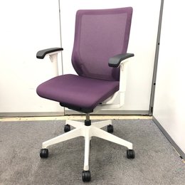 イトーキ製　ミレッザシリーズ　珍しいパープルカラー　稼働肘付き　ハイバックチェア入荷！！