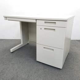 【10台入荷】定番の片袖デスク入荷！　コクヨ / 新BSシリーズ