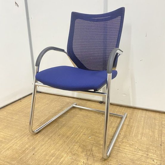 【中古】バロンメッシュ   オカムラ（okamura） ミーティングチェア
