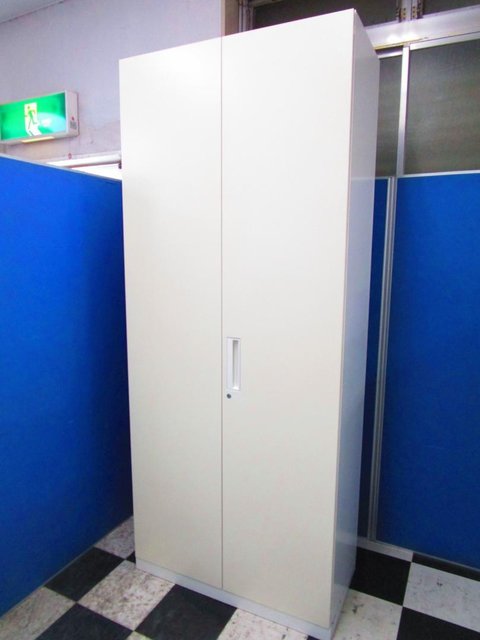 【中古】エディア   コクヨ（KOKUYO） ローキャビネット／両開き