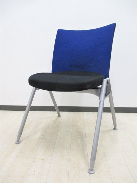 【中古】エムエクス-340   ウチダ（UCHIDA) スタッキングチェア