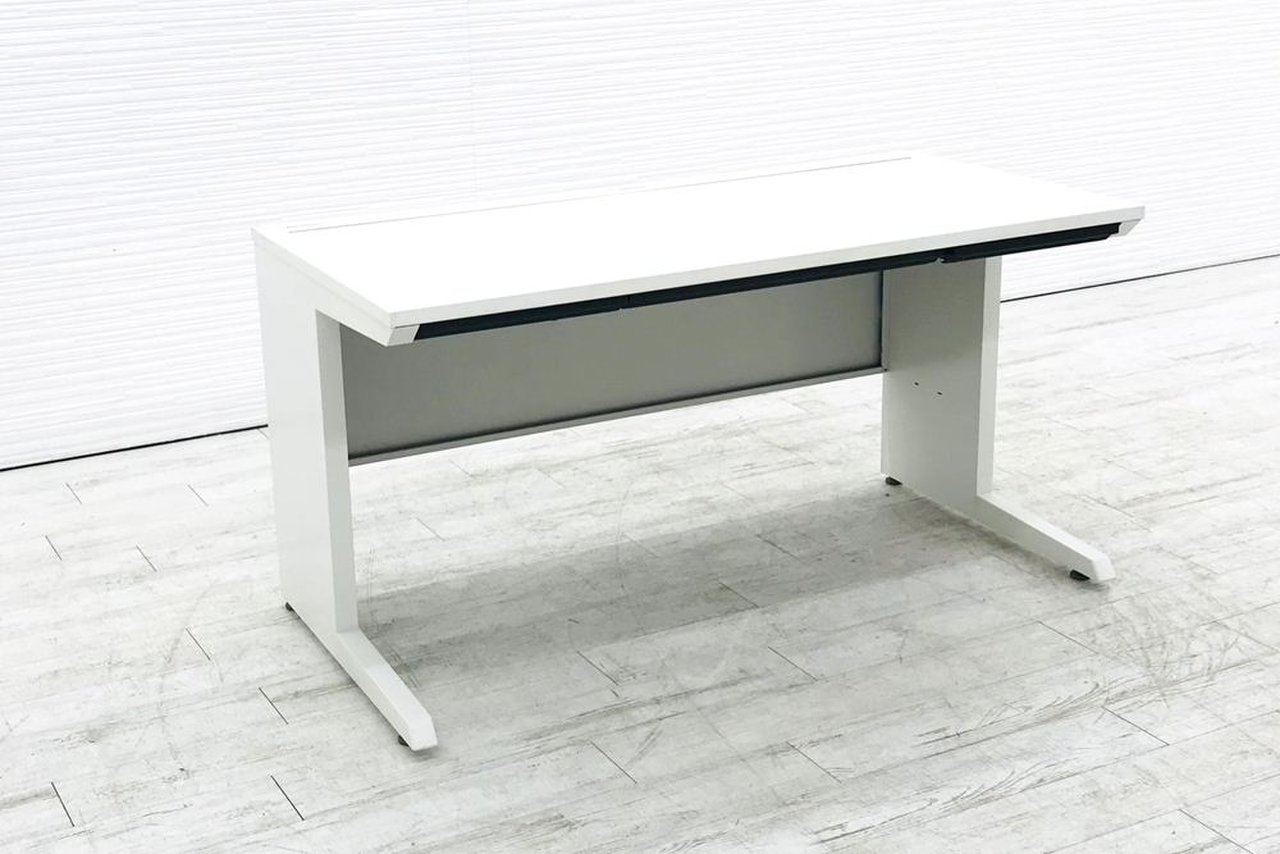 【定価約8万円！！横幅1400ｍｍ！！広々使える平机の入荷です！！！人気のホワイトカラー！！】【５月下旬入荷予定】■イトーキ■ＣＺＲ
                        CZR 
                                    中古
            