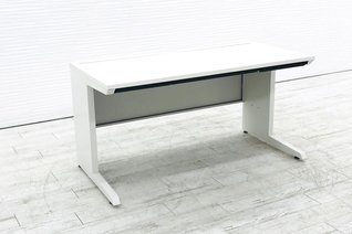 【定価約8万円！！横幅1400ｍｍ！！広々使える平机の入荷です！！！人気のホワイトカラー！！】【５月下旬入荷予定】■イトーキ■ＣＺＲ