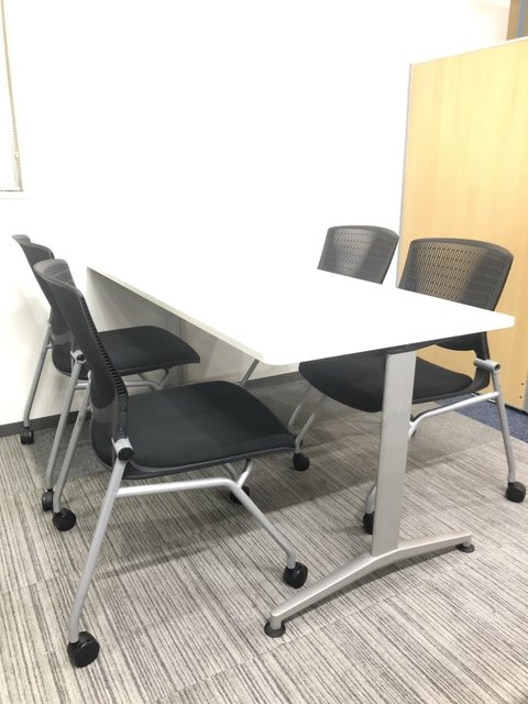 【中古】DEシリーズ   イトーキ（ITOKI） ミーティングテーブル（会議机）