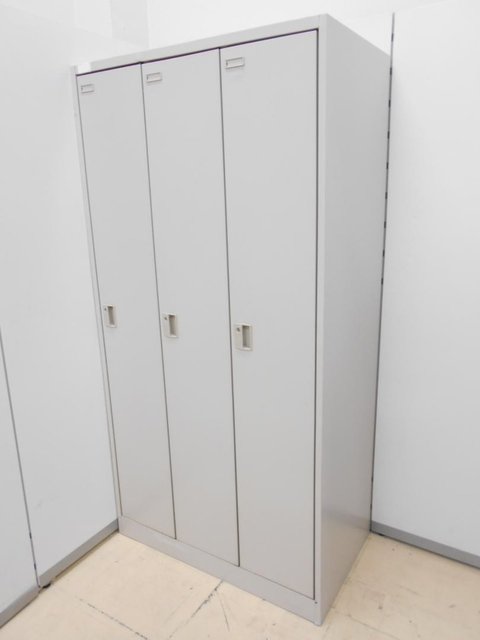 【中古】FZ  4573FZ Z13 オカムラ（okamura） 3人用更衣ロッカー