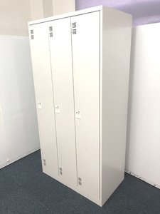 【定価約6万円！！ホワイトカラー3人用ロッカーの入荷です！！広々使える人気サイズ！！】■ジョイテックス■JOINTEX