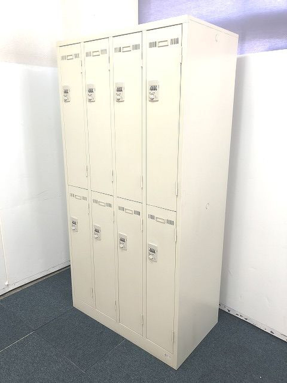 【定価約10万円！！4列2段の8人用ロッカーの入荷です！！】■生興■LKDロッカー
                        LKD 
                                    中古
            