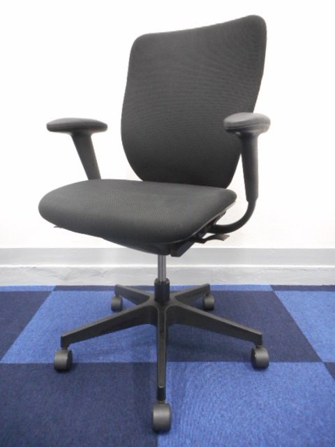 【中古】プラオ   イトーキ（ITOKI） 肘付ローバックチェア