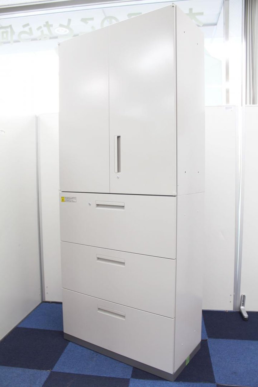 人気の組み合わせ！観音開きと引き出しのセット！直角基調のスタイリッシュモデル
                        HS
                                    中古
            