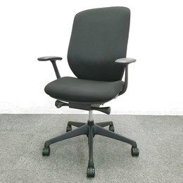 【2脚入荷】【前傾姿勢の代名詞】オカムラ社シルフィーチェアが堺店限定販売！中古　高級チェア　前傾姿勢　メッシュチェア　ハイバックチェア　オフィスチェア　テレワーク用