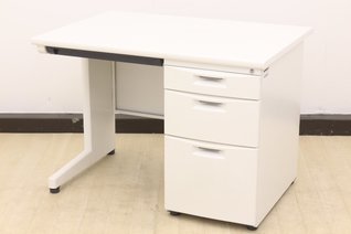 【人気シリーズ】【コンパクトサイズの片袖机】【イトーキ/CZ】