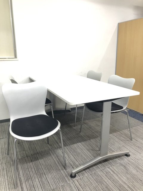 【中古】DEシリーズ   イトーキ（ITOKI） ミーティングテーブル（会議机）