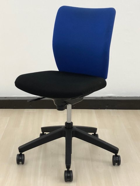 【中古】エポ   ウチダ（UCHIDA) 肘無ローバックチェア