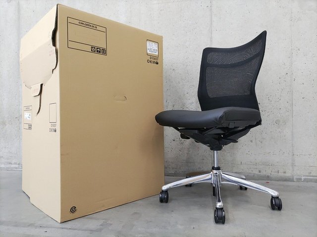 【新古】シルフィー（メッシュ）  CJ31BR FDT1 オカムラ（okamura） 肘無ハイバックチェア