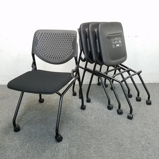 【中古】ルナ   オカムラ（okamura） ネスティングチェア