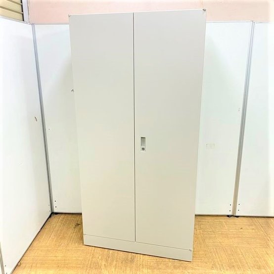 【中古】42  4236ZZ　Z13  オカムラ（okamura） ローキャビネット／両開き