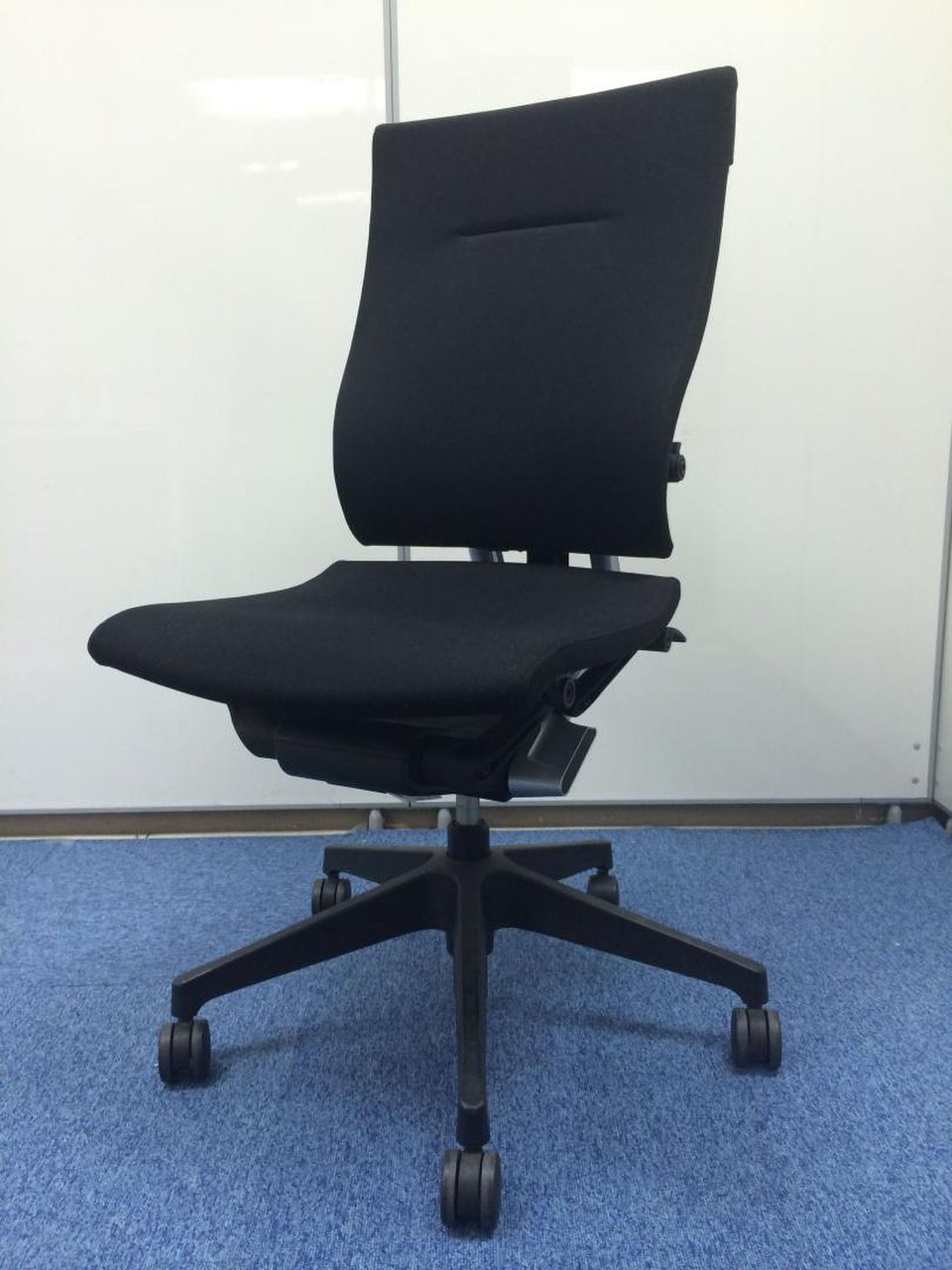 【高級/定価108,800円】【リモートワークにどうぞ！】【イトーキ/スピーナ】【京都・滋賀】
                        スピーナ（クロスタイプ） 
                                    中古
            