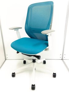 【大人気商品入荷！】オカムラ製　シルフィー　肘付きチェア【前傾機能搭載】【腰痛対策：ランバーサポート付き】【多機能】