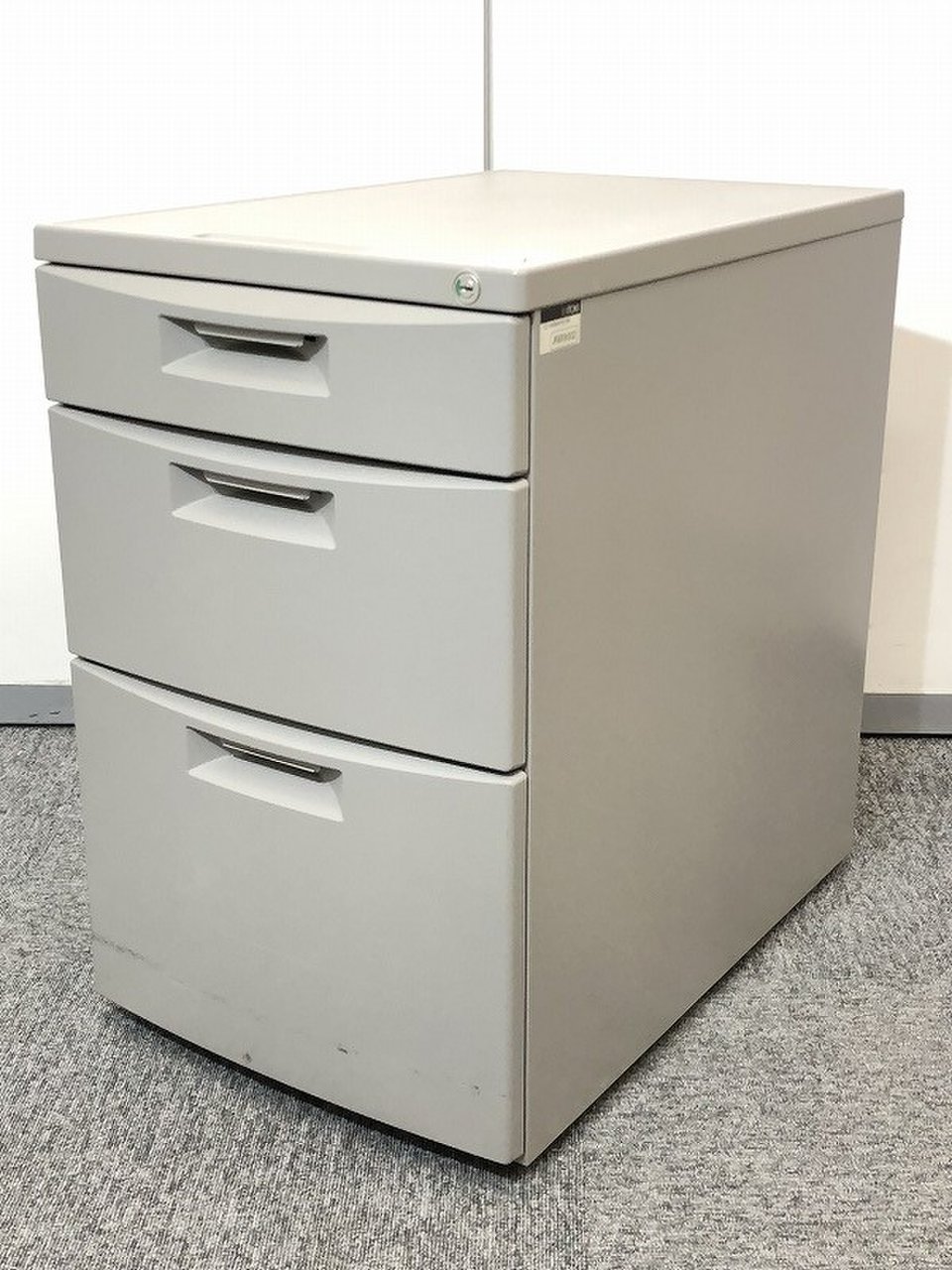 【3段ワゴン】【イトーキ】【ニューグレー】【収納】【企業】
                        CZ 
                                    中古
            