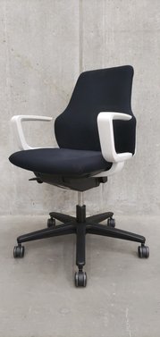 【コンパクトでもゆったり】コクヨ製グーフォチェア/大量に揃います。