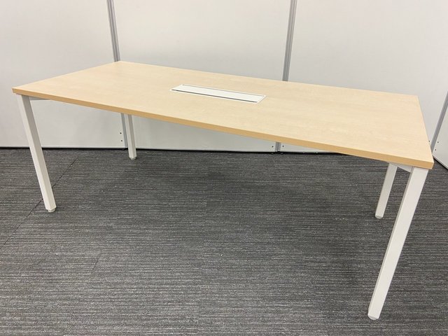 【中古】ノティオ   ウチダ（UCHIDA) ミーティングテーブル（会議机）