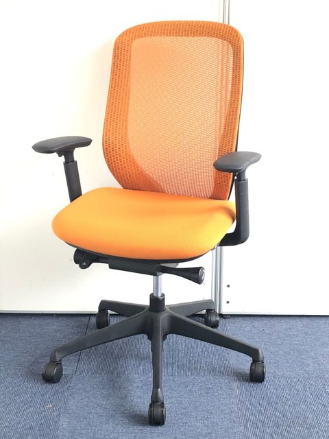 【中古】シルフィー（メッシュ）   オカムラ（okamura） 肘付ハイバックチェア