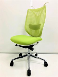 前かがみ姿勢が多い方へ！高機能チェアです！