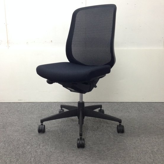 【中古】シロッコ   コクヨ（KOKUYO） 肘無ローバックチェア