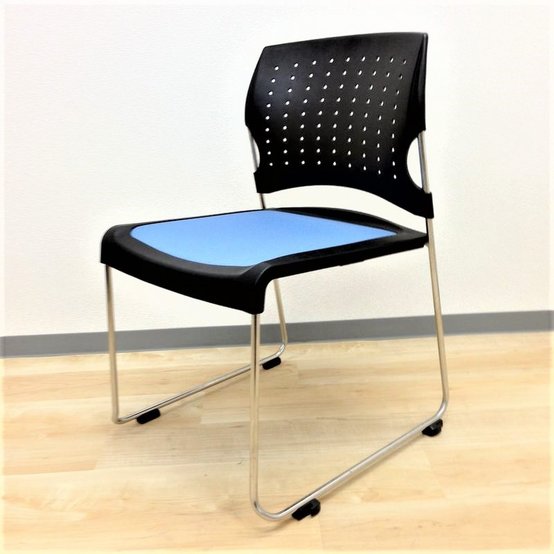 【中古】プレド   コクヨ（KOKUYO） スタッキングチェア