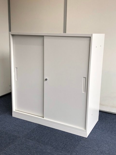 【中古】その他シリーズ  ライオン ローキャビネット／引き違い