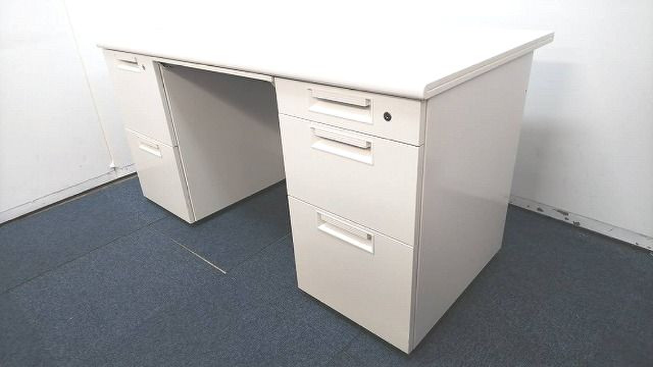 【定価約5万円！！オフィスが明るくなるカラー！！人気のホワイト！！収納力もバツグン！！】■プラス■フラットライン
                        フラットライン 
                                    中古
            