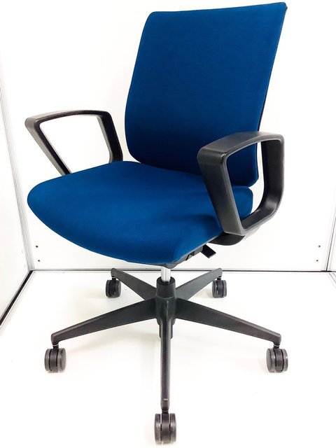 【中古】ウィザード2   コクヨ（KOKUYO） 肘付ローバックチェア