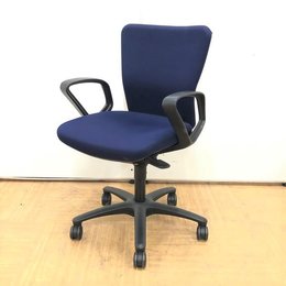 【残り1脚限り】オカムラ製　カロッツァシリーズ　肘付き　ローバック　ネイビーブルー！！