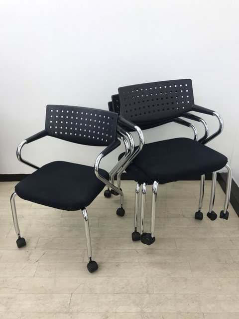 【中古】ビザロール   vitra（ヴィトラ） スタッキングチェア