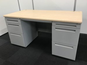 【限定1台在庫！】内田洋行製　FEED　ナチュラル天板　レア　両袖机　本体ニューグレー色　上長席　コスト重視　おすすめ