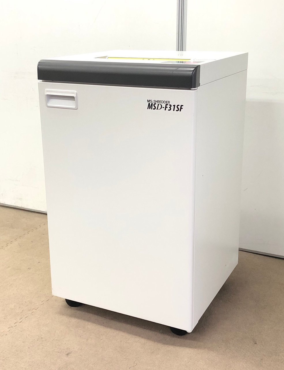 【同時裁断枚数55枚】高パワーの業務用シュレッダー/人気NO.1明光商会製
                        MSD-F31SF
                                    中古
            