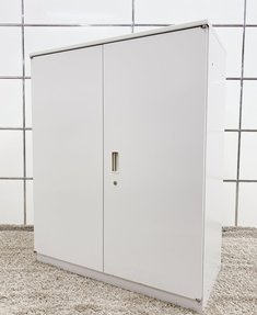 【中古】シンライン イトーキ/ITOKI 両開き書庫 314937
【便利な天板（化粧板）付き！】 A4ファイルが3段たっぷり収納！ ■イトーキ■シンライン■ホワイト