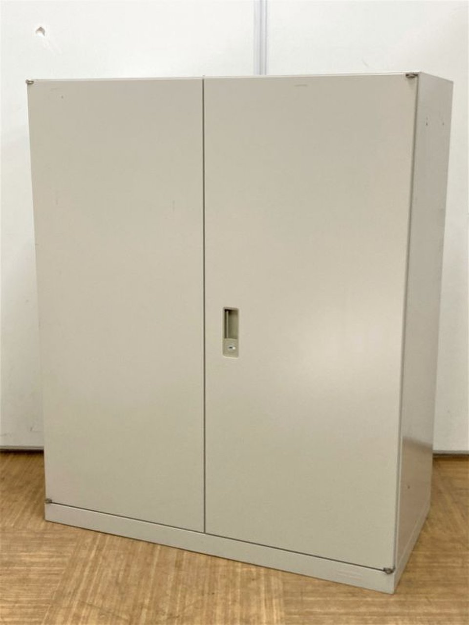 【中古】42シリーズ オカムラ/okamura 両開き書庫 
                        42 
                                    中古
            