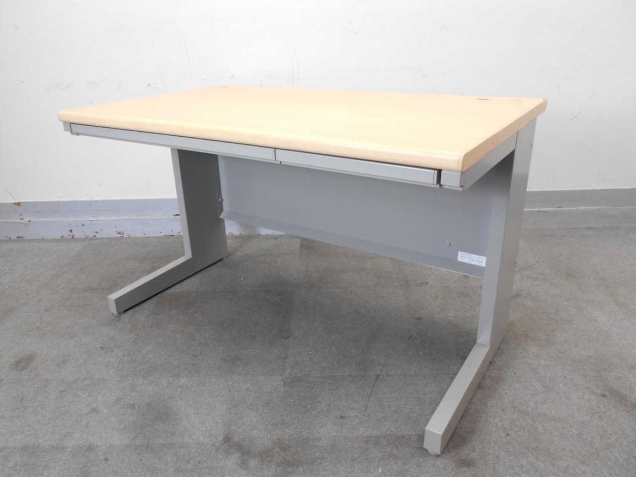 【4台限定】ウチダ｜FEED｜優しい木目天板が特徴的！定番で使いやすいW1200サイズ！

                        FEED 
                                    中古
            