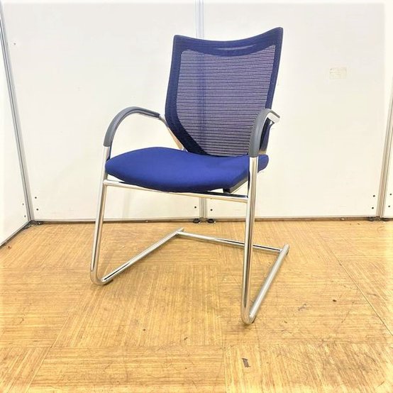 【中古】バロンメッシュ   オカムラ（okamura） ミーティングチェア