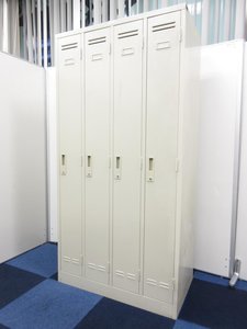 【更衣室の必需品！】ライオン製　4人用(4名用)ロッカー